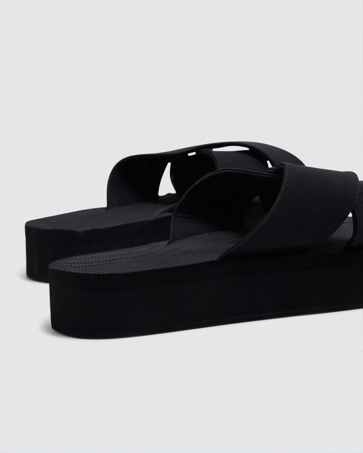 Cross Platform Slides Black BLACK