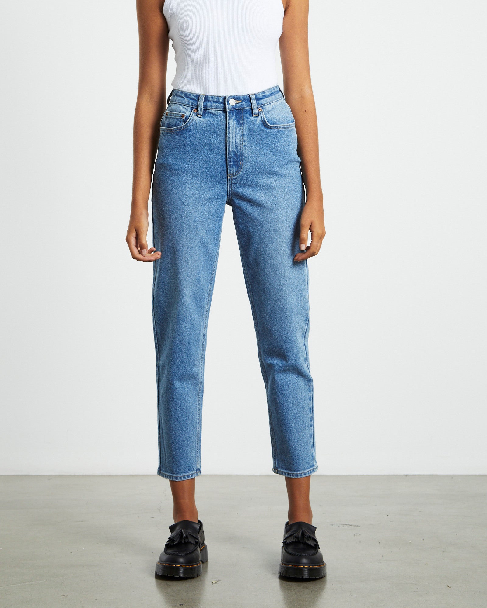 High Mom Jeans Blue Hue