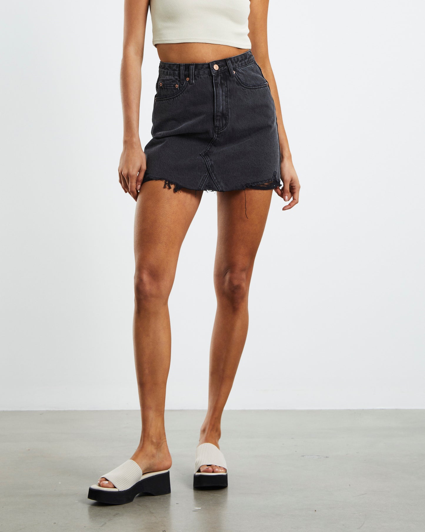 Darby Decon Denim Skirt After Dark Black