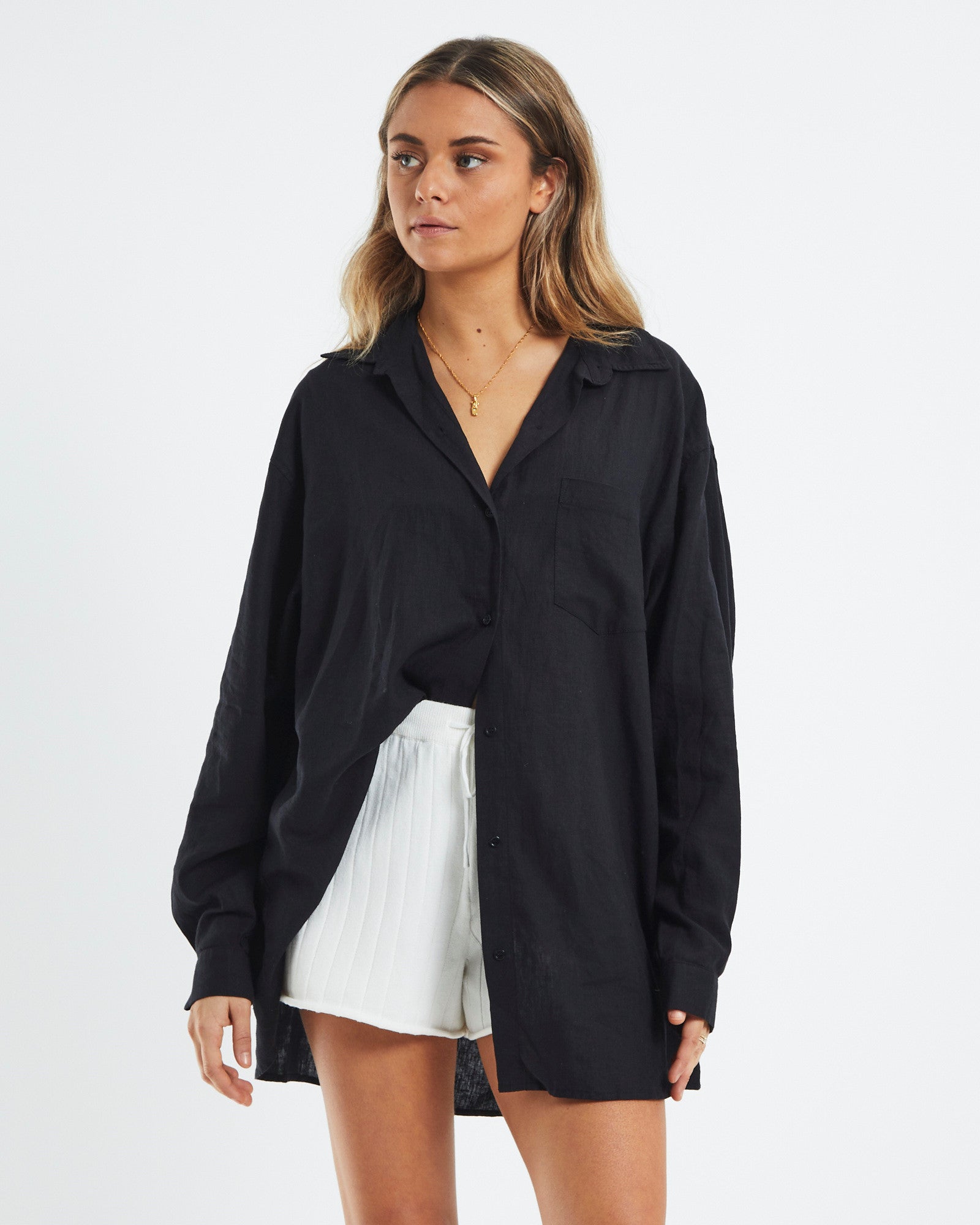 Avah Oversized Len Shirt BLACK