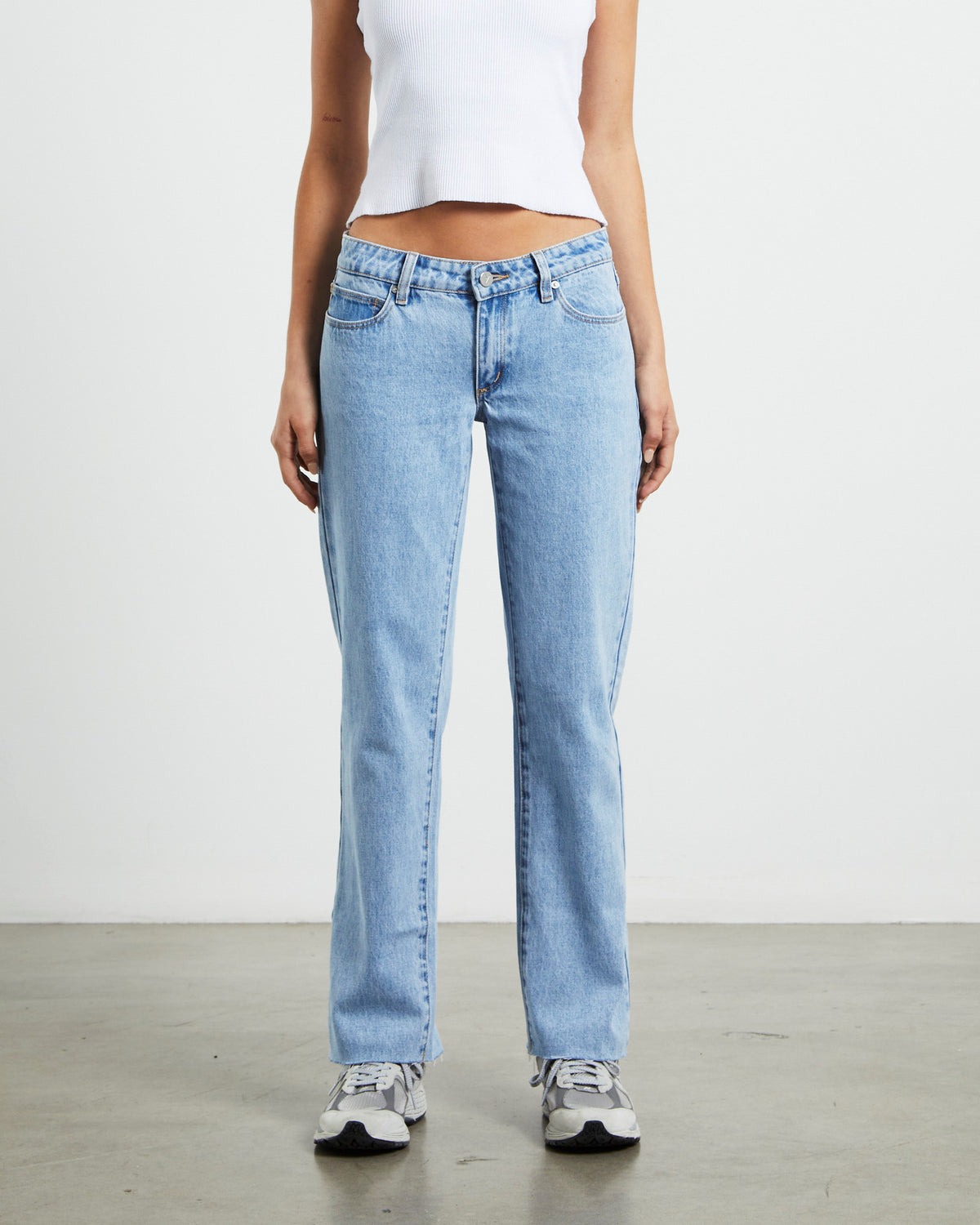 A 99 Low Straight Petite Jeans Walk Away Blue LIGHT BLUE