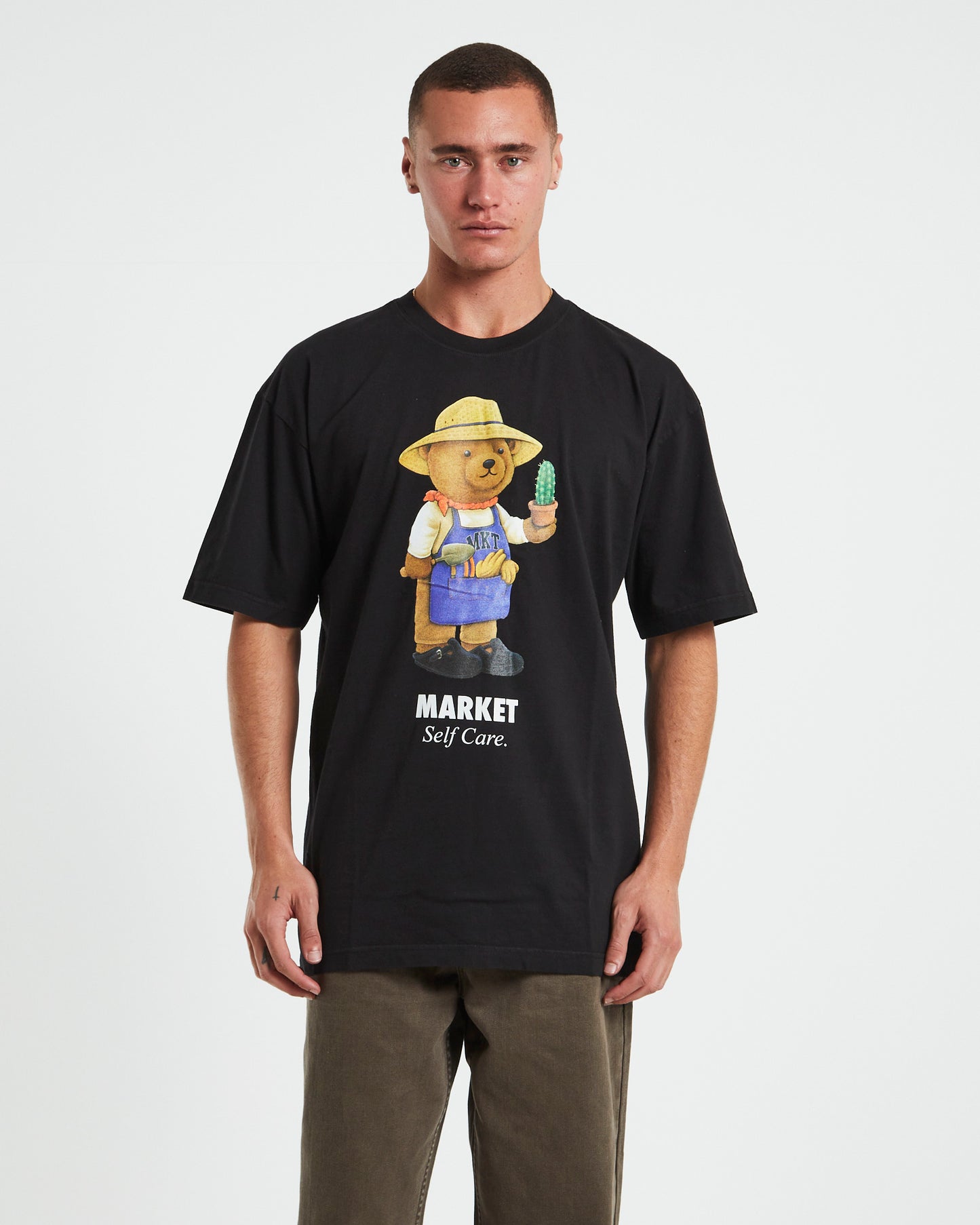 Botanical Bear Short Sleeve T-Shirt in Vintage Black