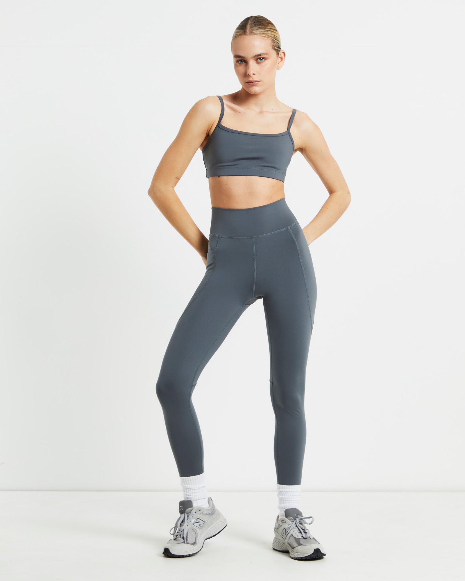 Pocket Seam Tights in Charcoal Grey