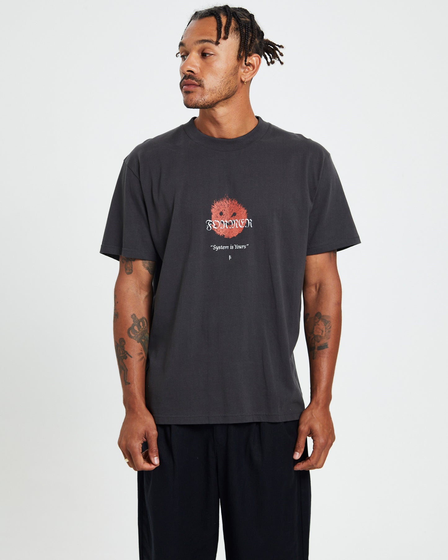 Menace T-Shirt Aged Black