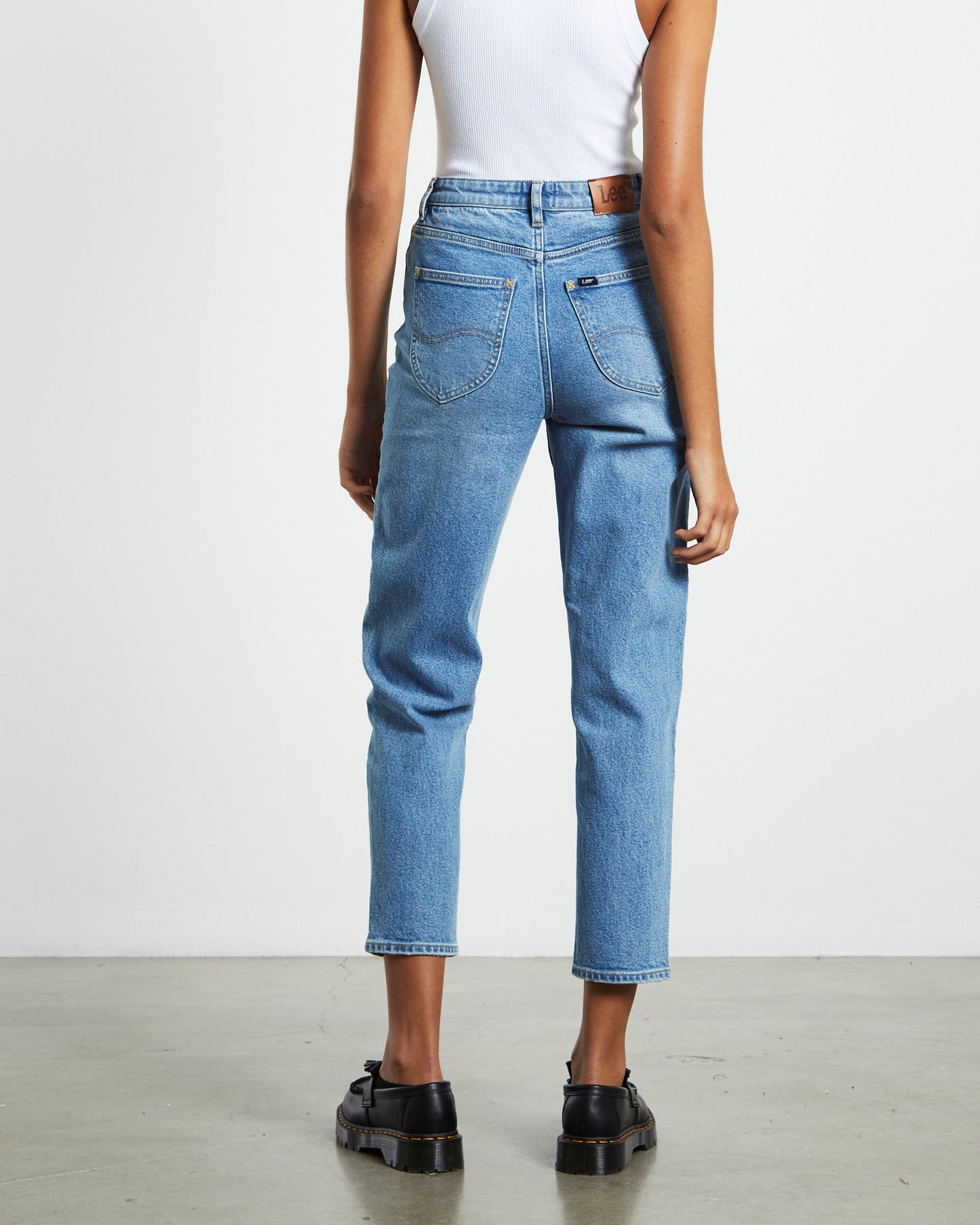 High Mom Jeans Blue Hue