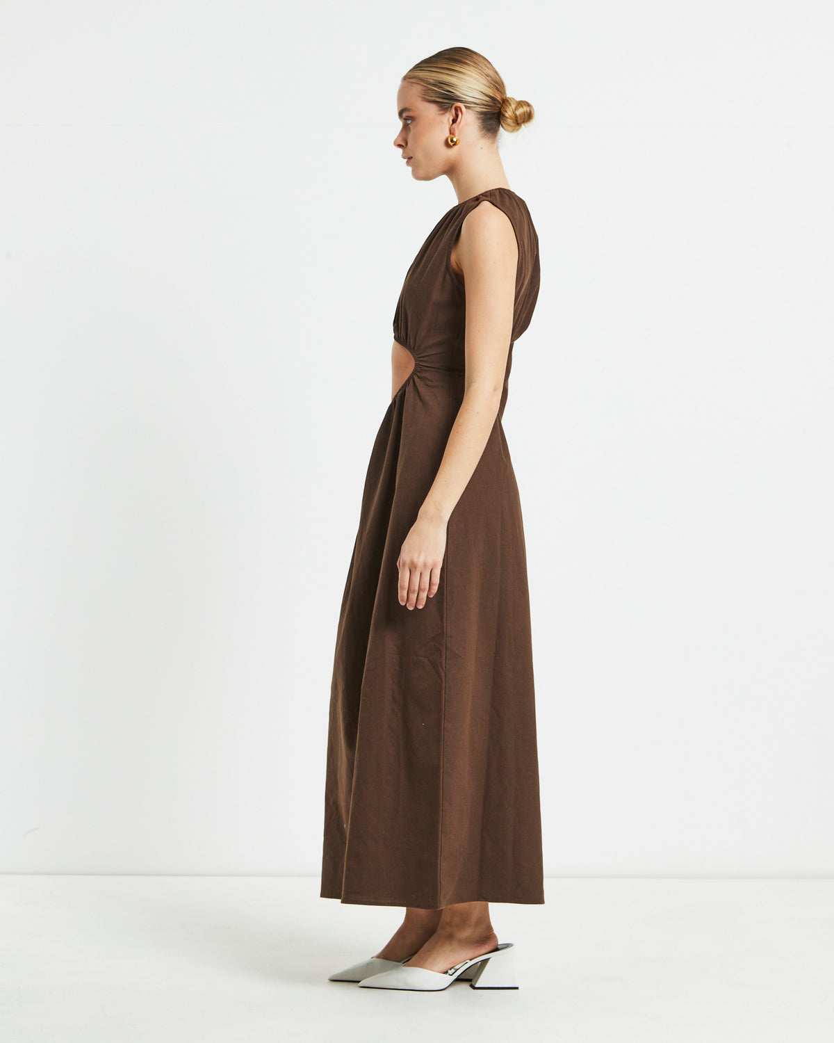 Isobel One Shoulder Cut Out Midi Dress in Chocolate BROWN