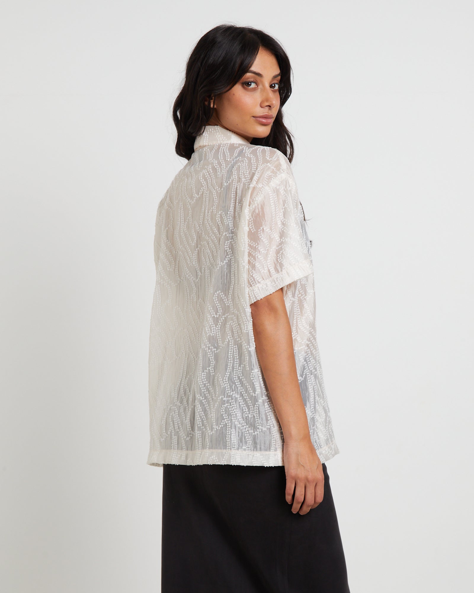 Avery Sheer Textured Short Sleeve Shirt in White WHITE