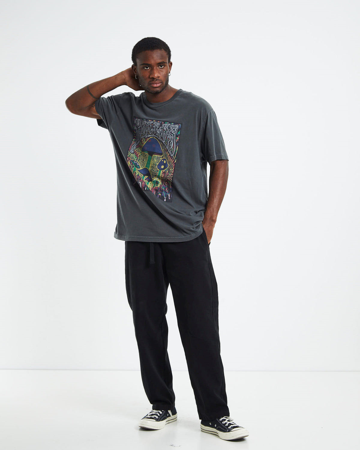 Mushies Logo T-Shirt Black BLACK