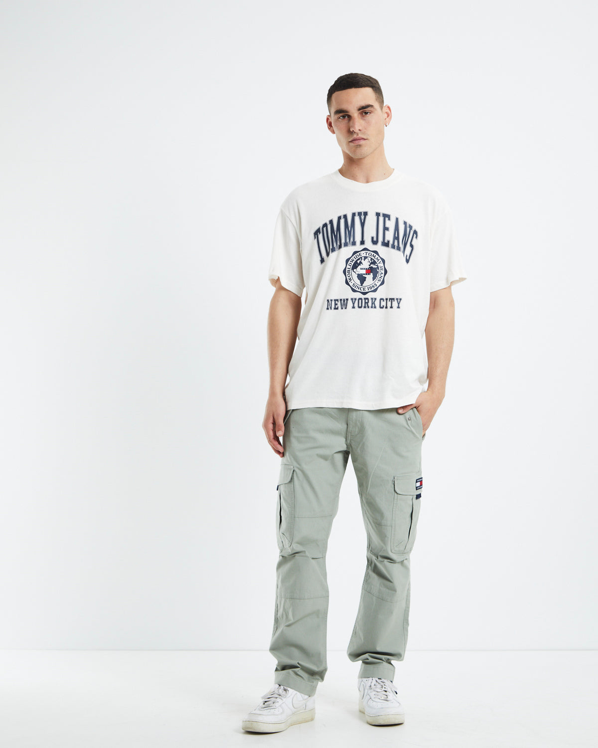 TJM College Logo T-Shirt Ancient White WHITE