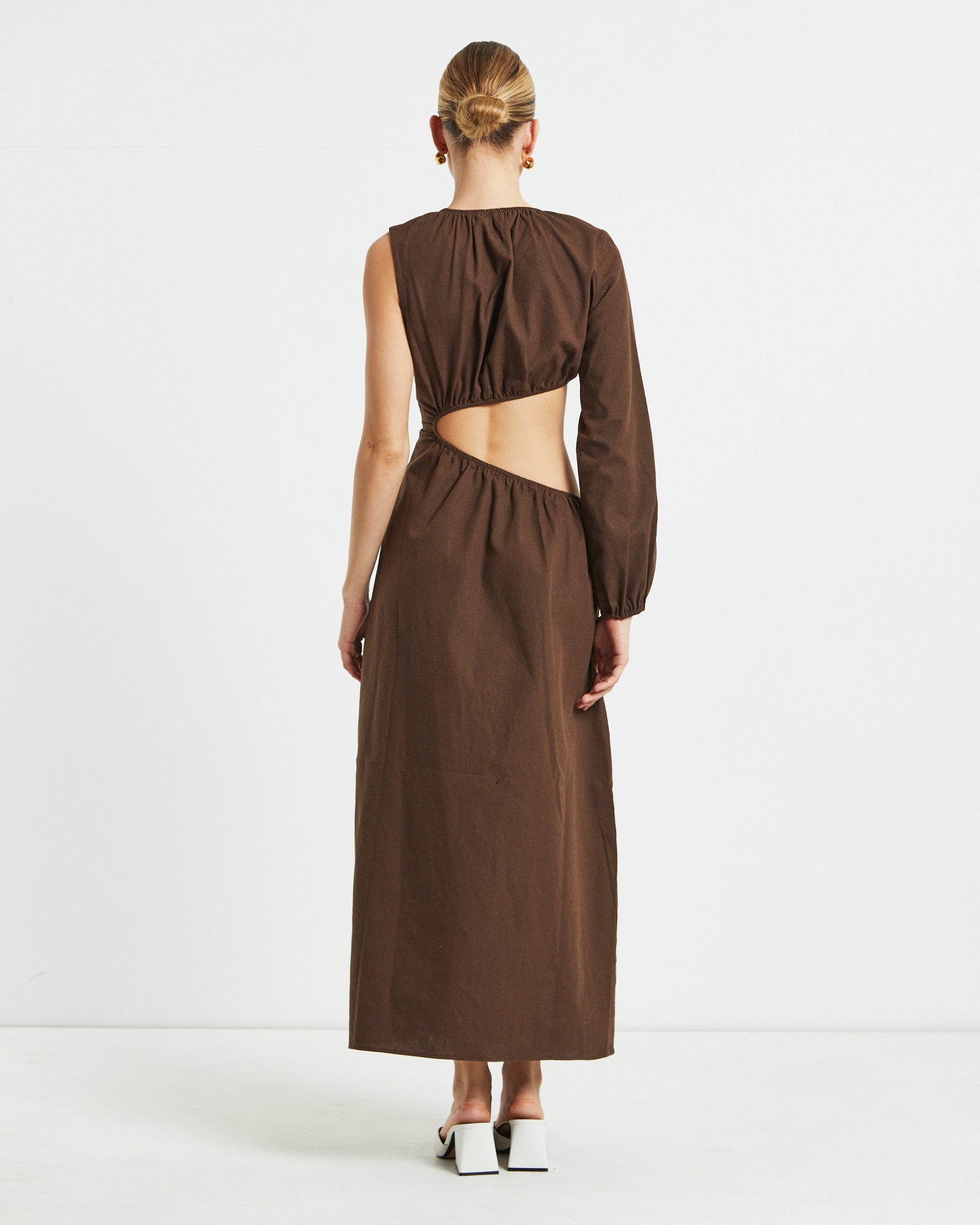 Isobel One Shoulder Cut Out Midi Dress in Chocolate