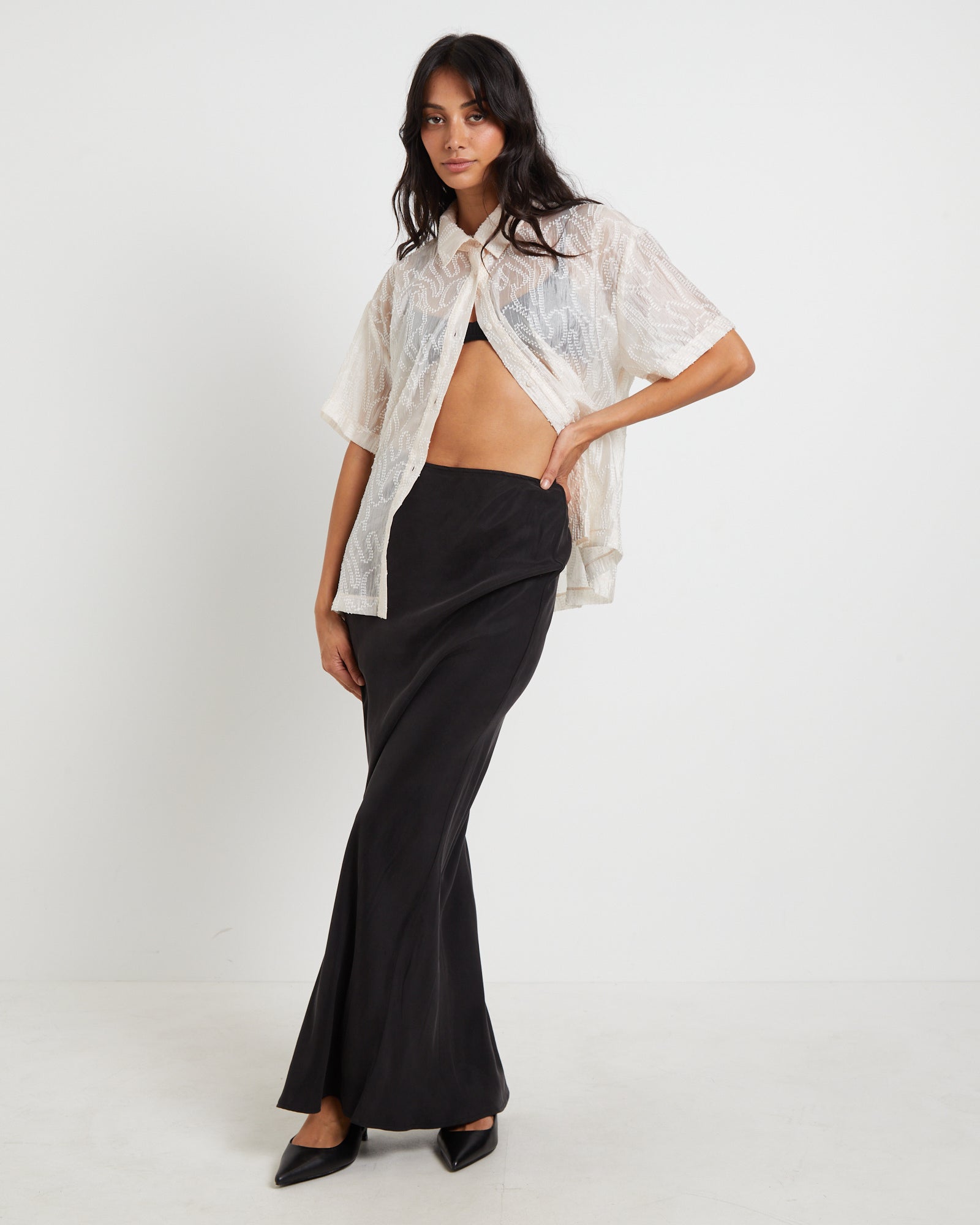 Avery Sheer Textured Short Sleeve Shirt in White WHITE