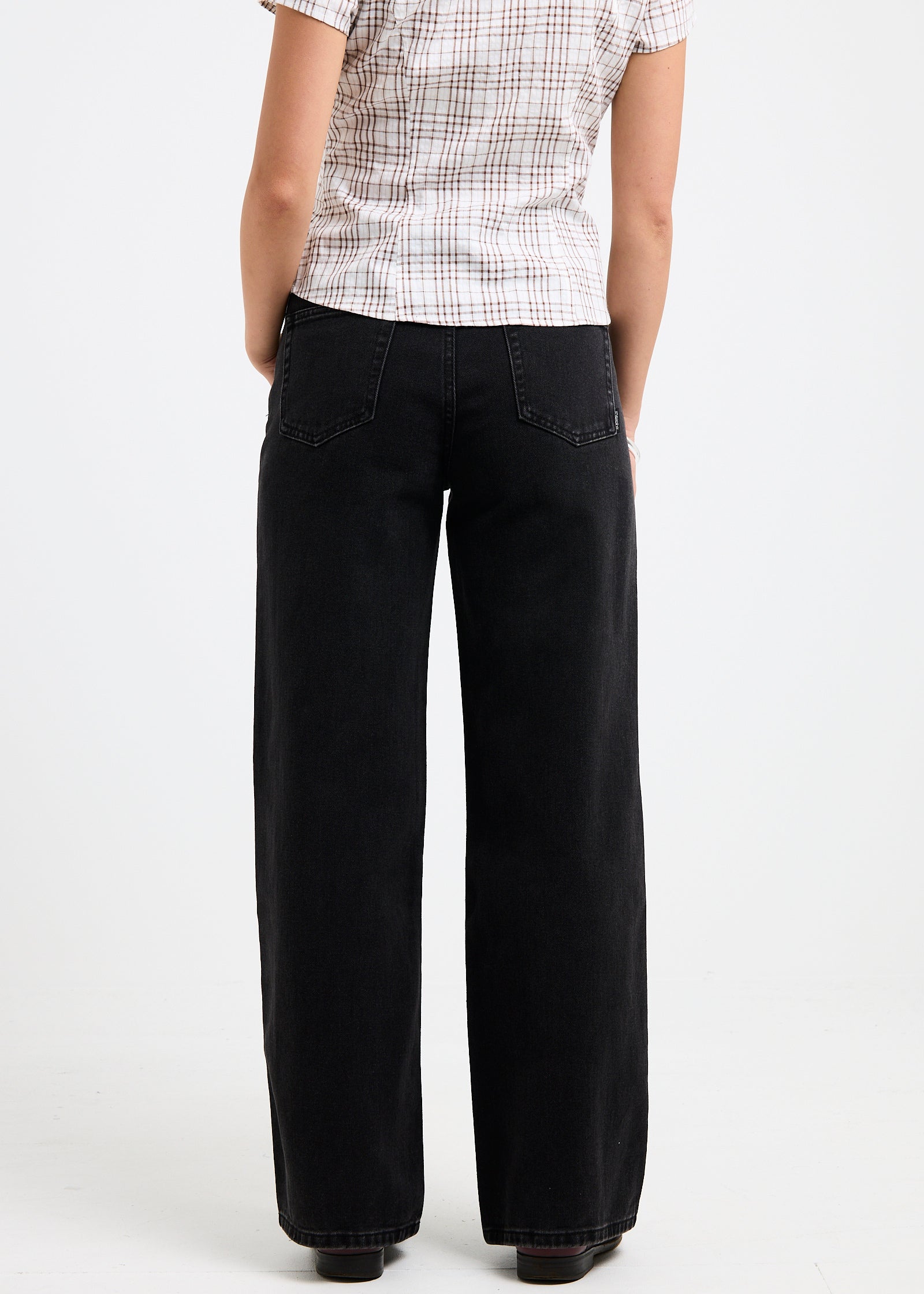 Misty High & Wide Denim Jeans FLAT OUT BLACK
