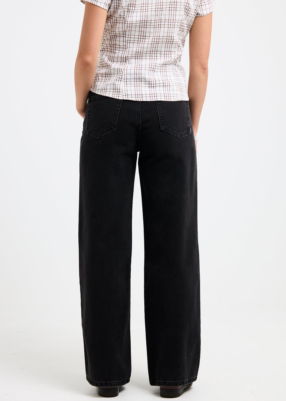 Misty High & Wide Denim Jeans FLAT OUT BLACK