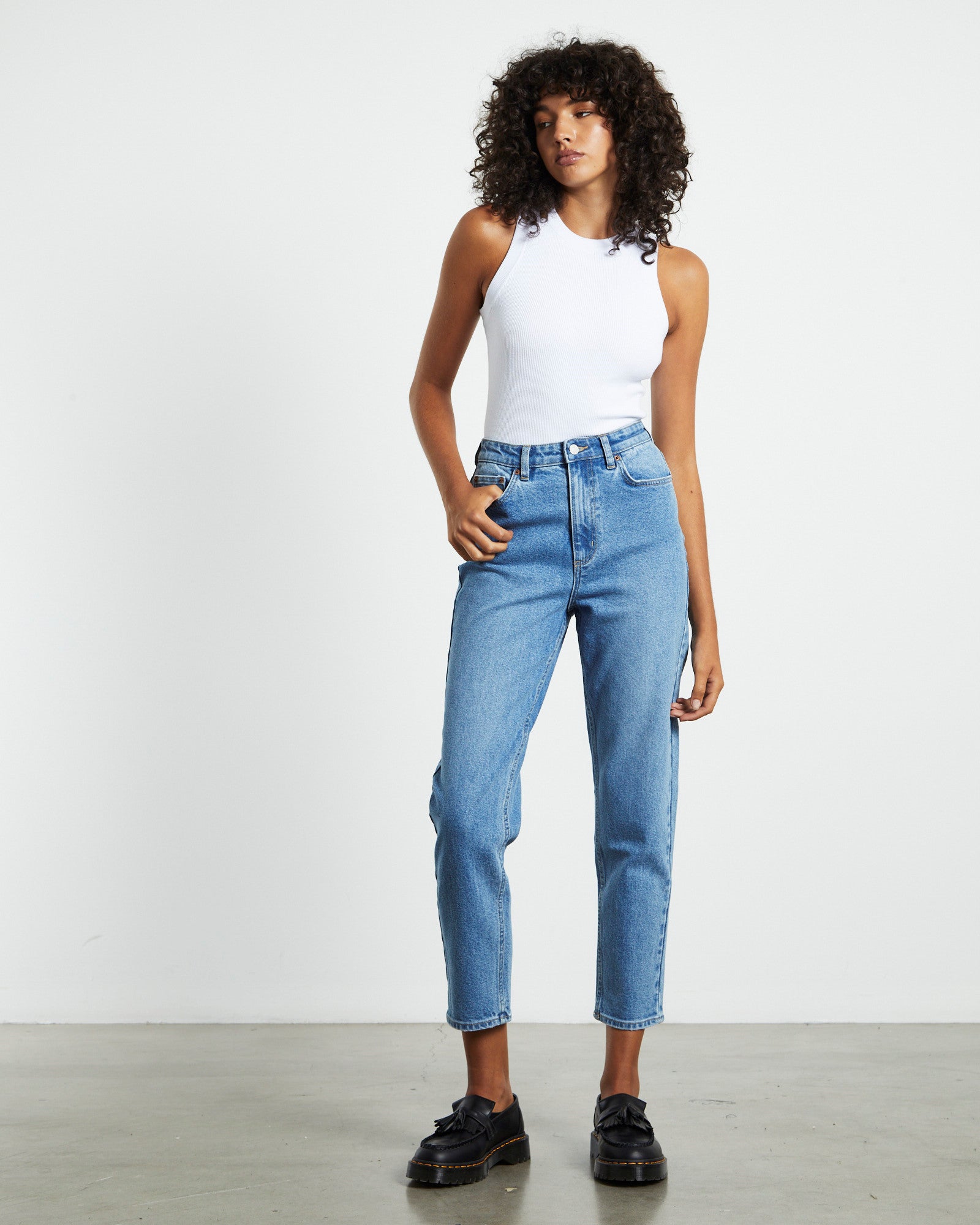 High Mom Jeans Blue Hue