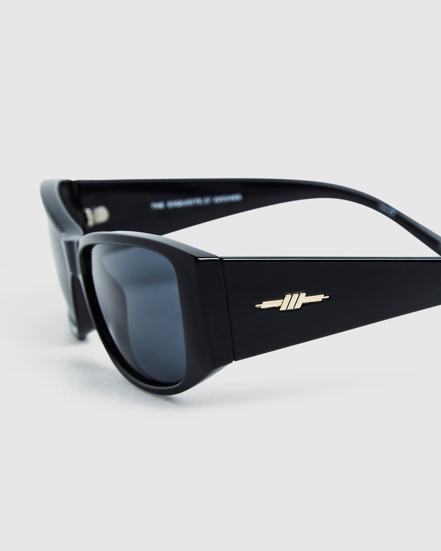 The Exquisite Sunglasses Black Smoke Mono