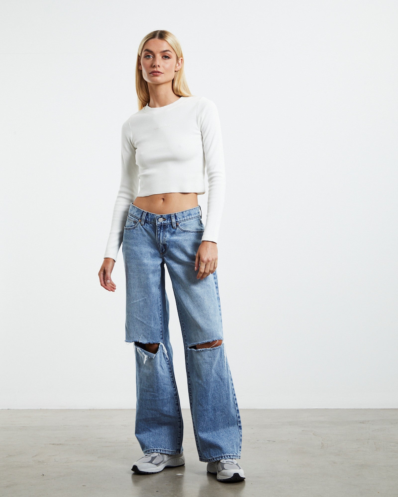 A 99 Low & Wide Jeans Susanna Rip Blue