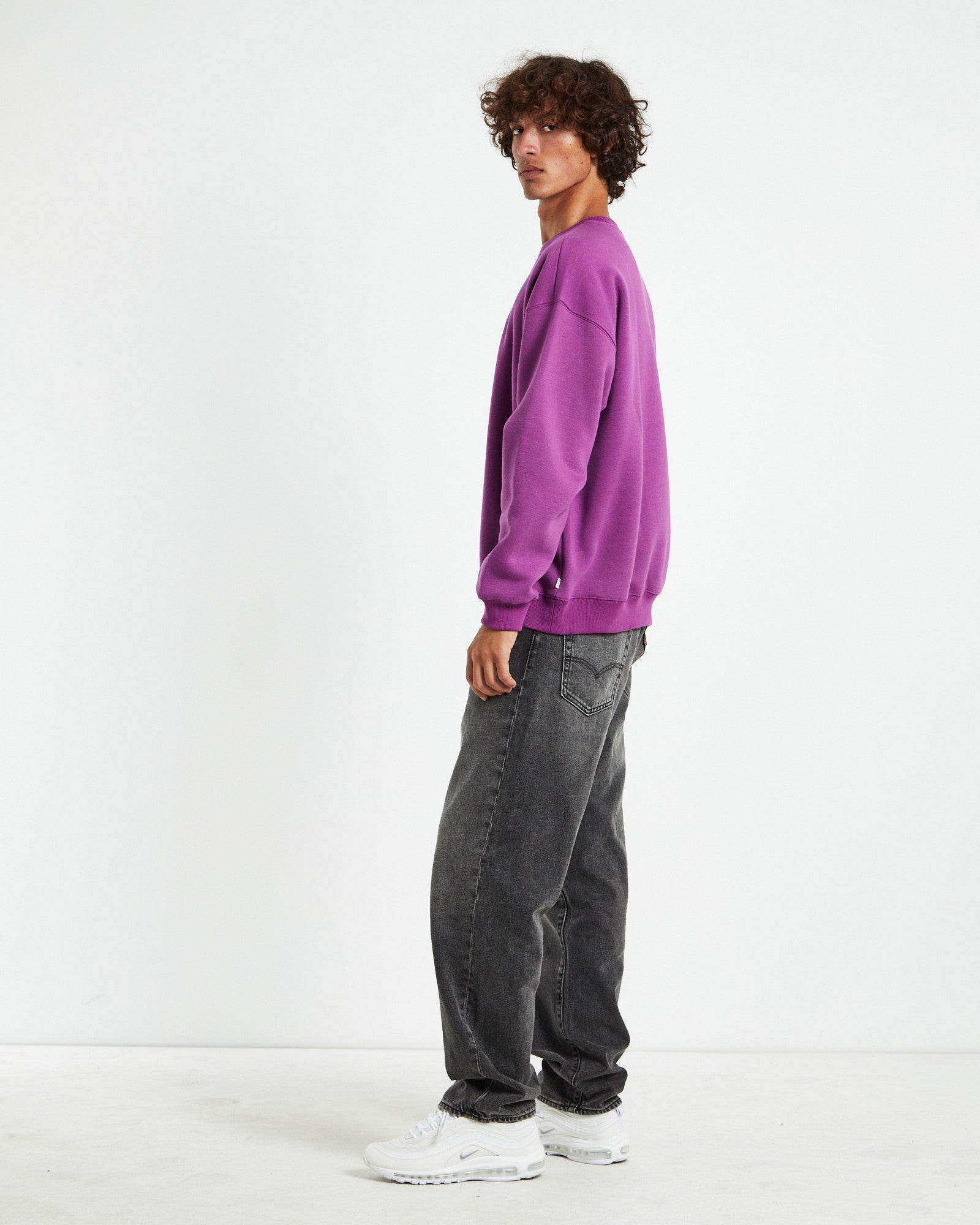 International Crew Neck Grape Purple PURPLE