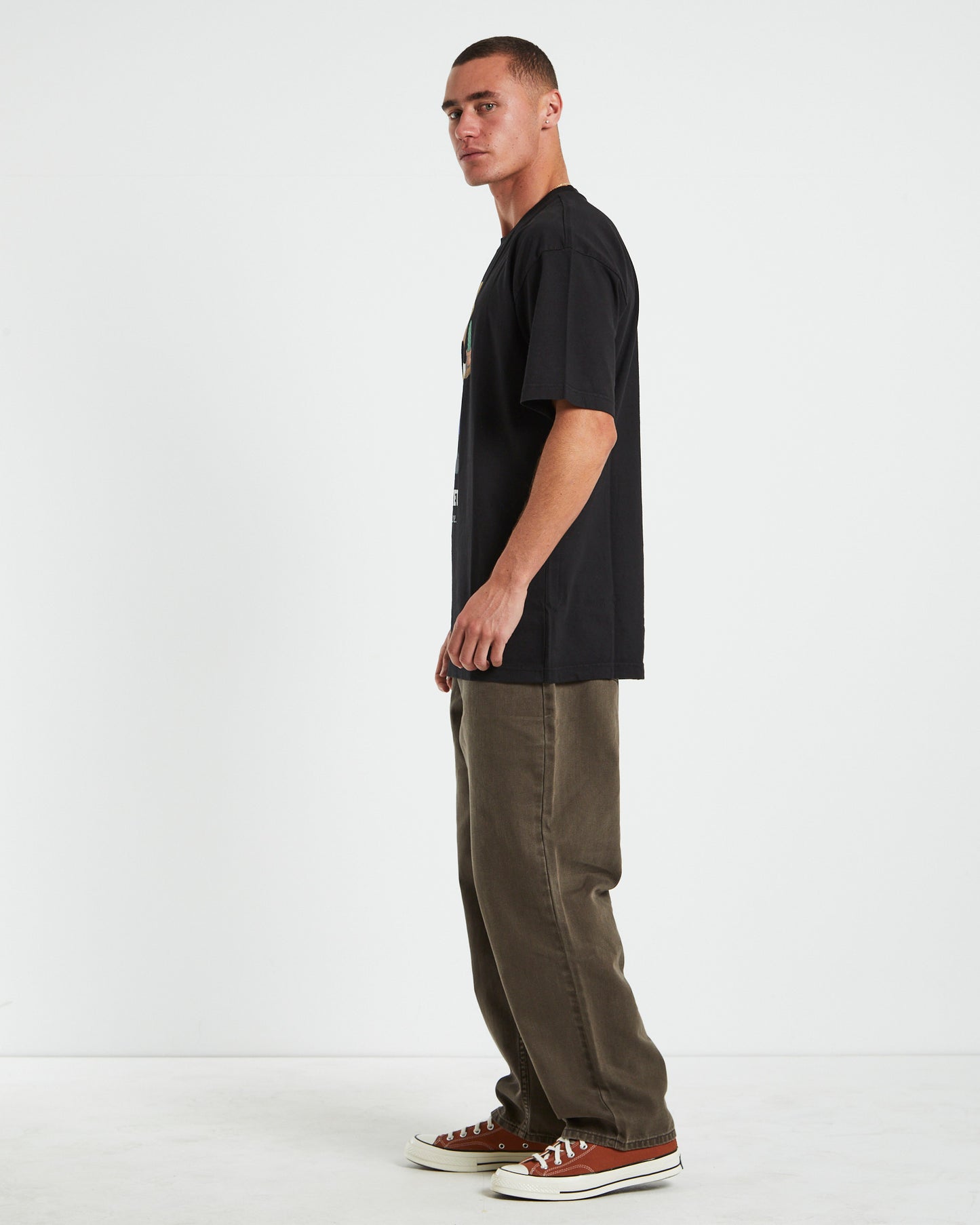 Botanical Bear Short Sleeve T-Shirt in Vintage Black
