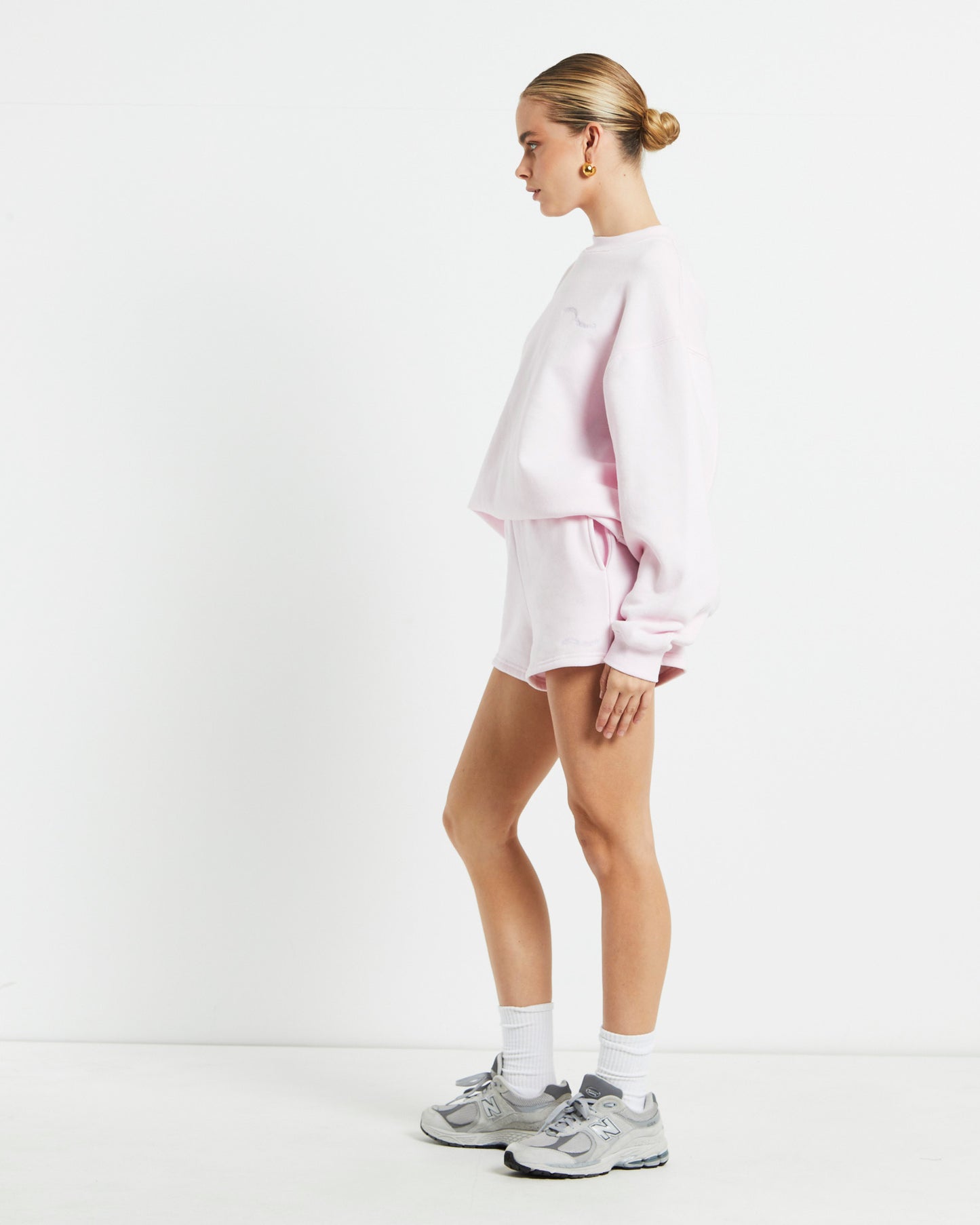 Oversized Wave Origin Fleece Crewneck Jumper in Ballet Pink