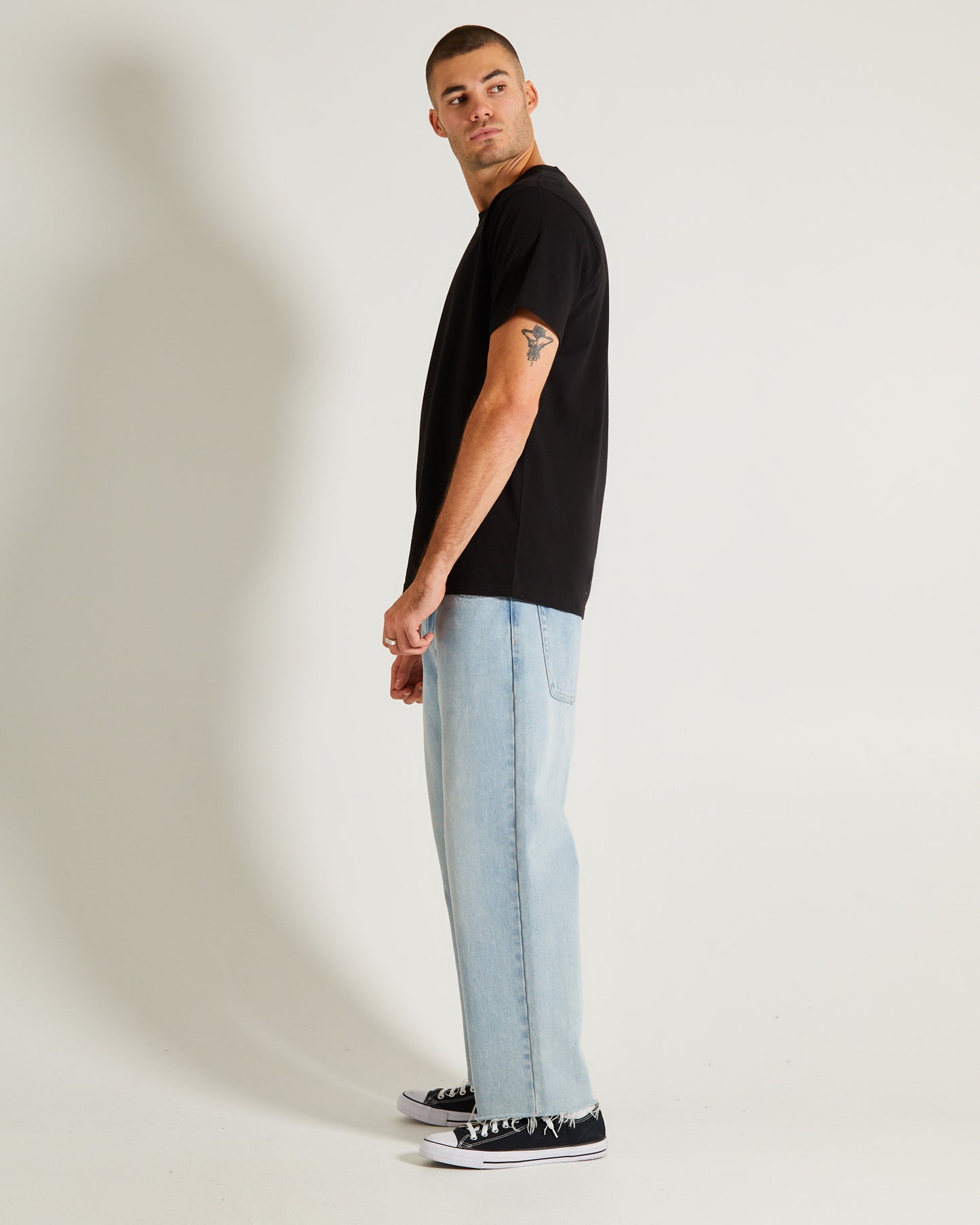 Basic Crew Neck Short Sleeve T-Shirt BLACK