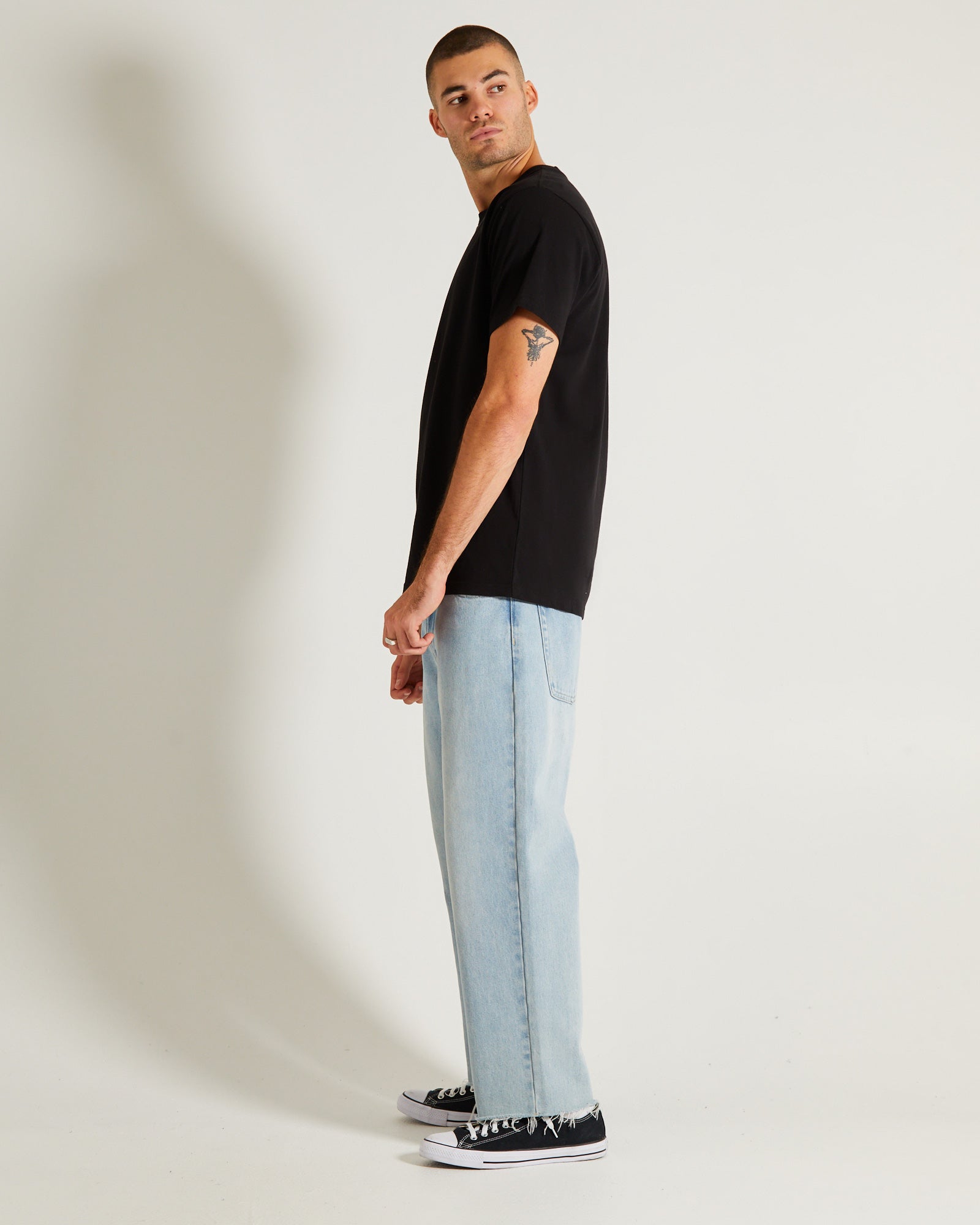 Basic Crew Neck Short Sleeve T-Shirt BLACK