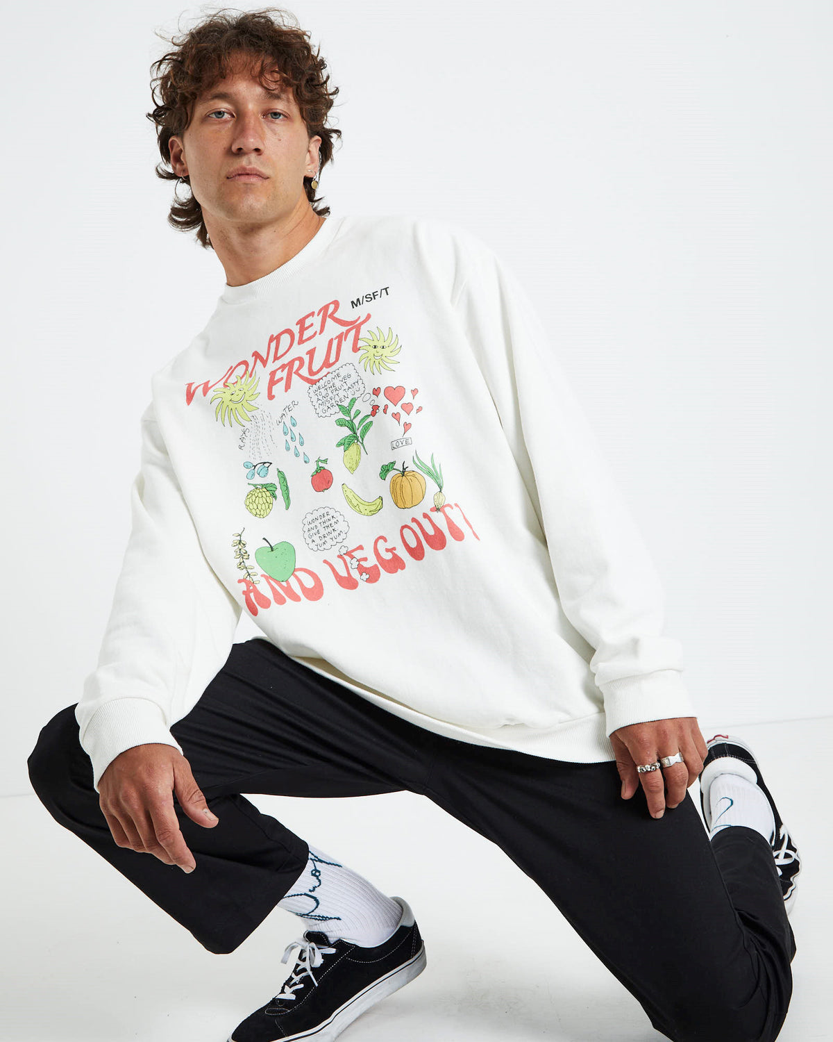 Wonder Fruit Crew Fleece Jumper Washed White WHITE