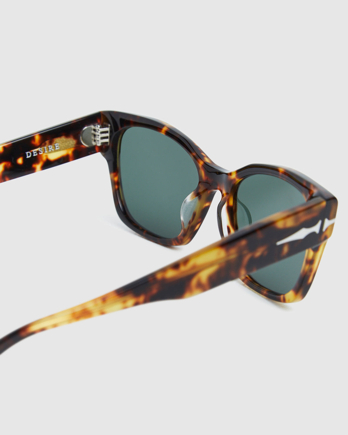 Desire Sunglasses Tortoise Polished/Green ASSORTED