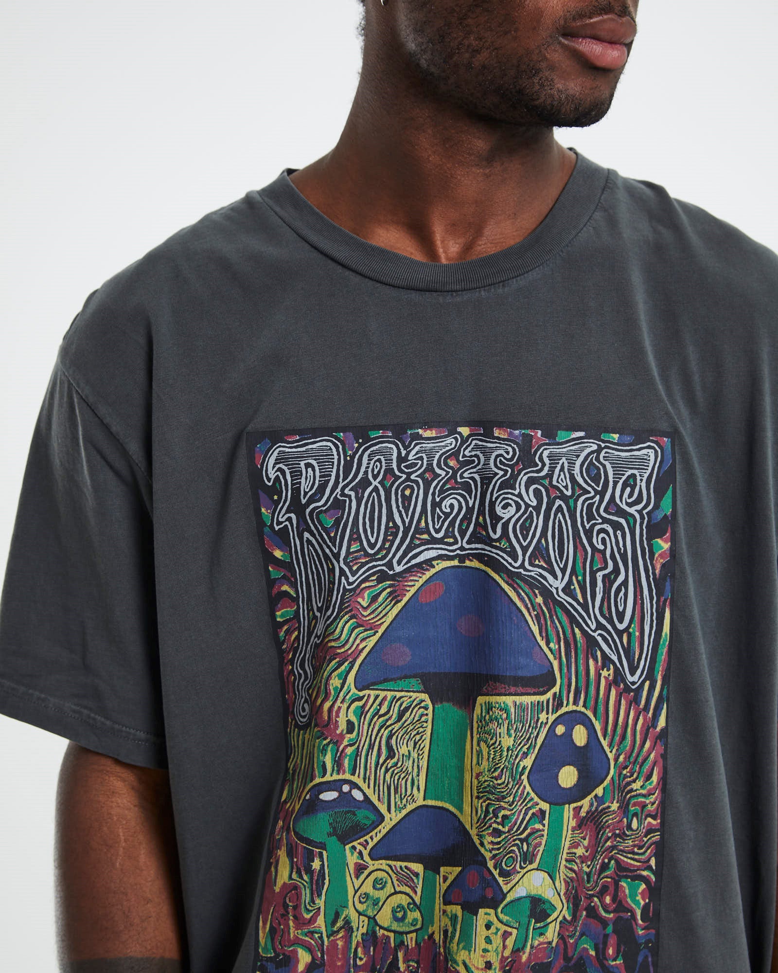 Mushies Logo T-Shirt Black BLACK