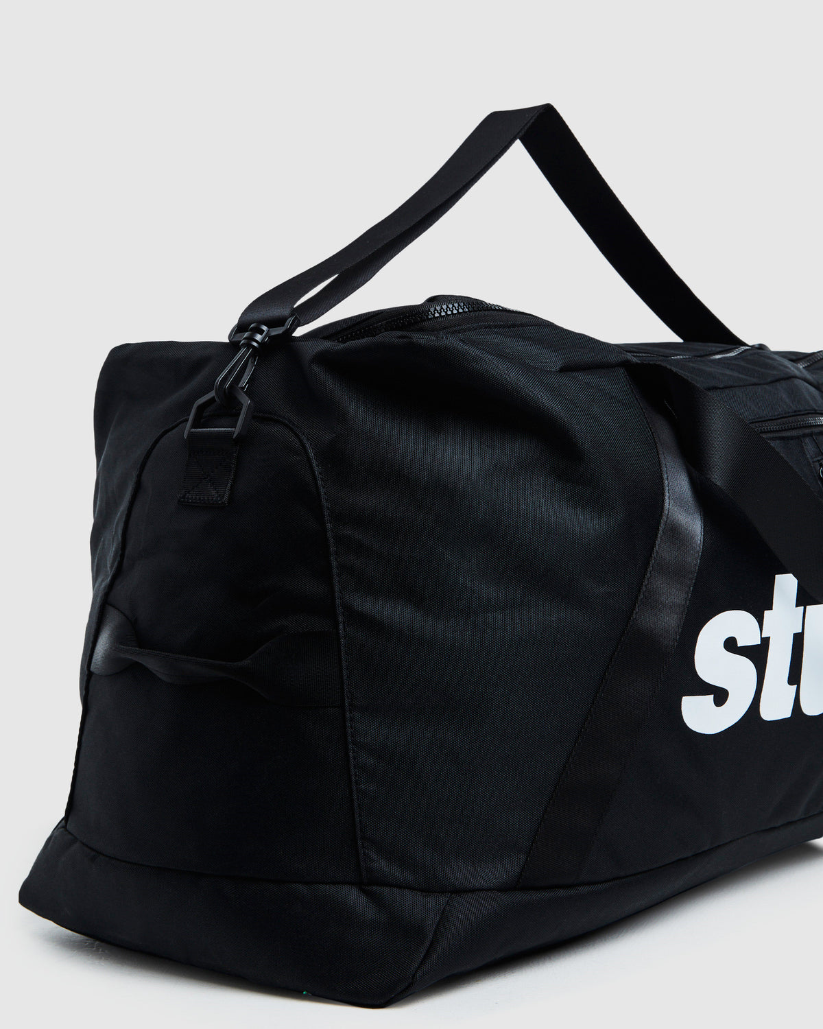 Italic Duffle Bag BLACK