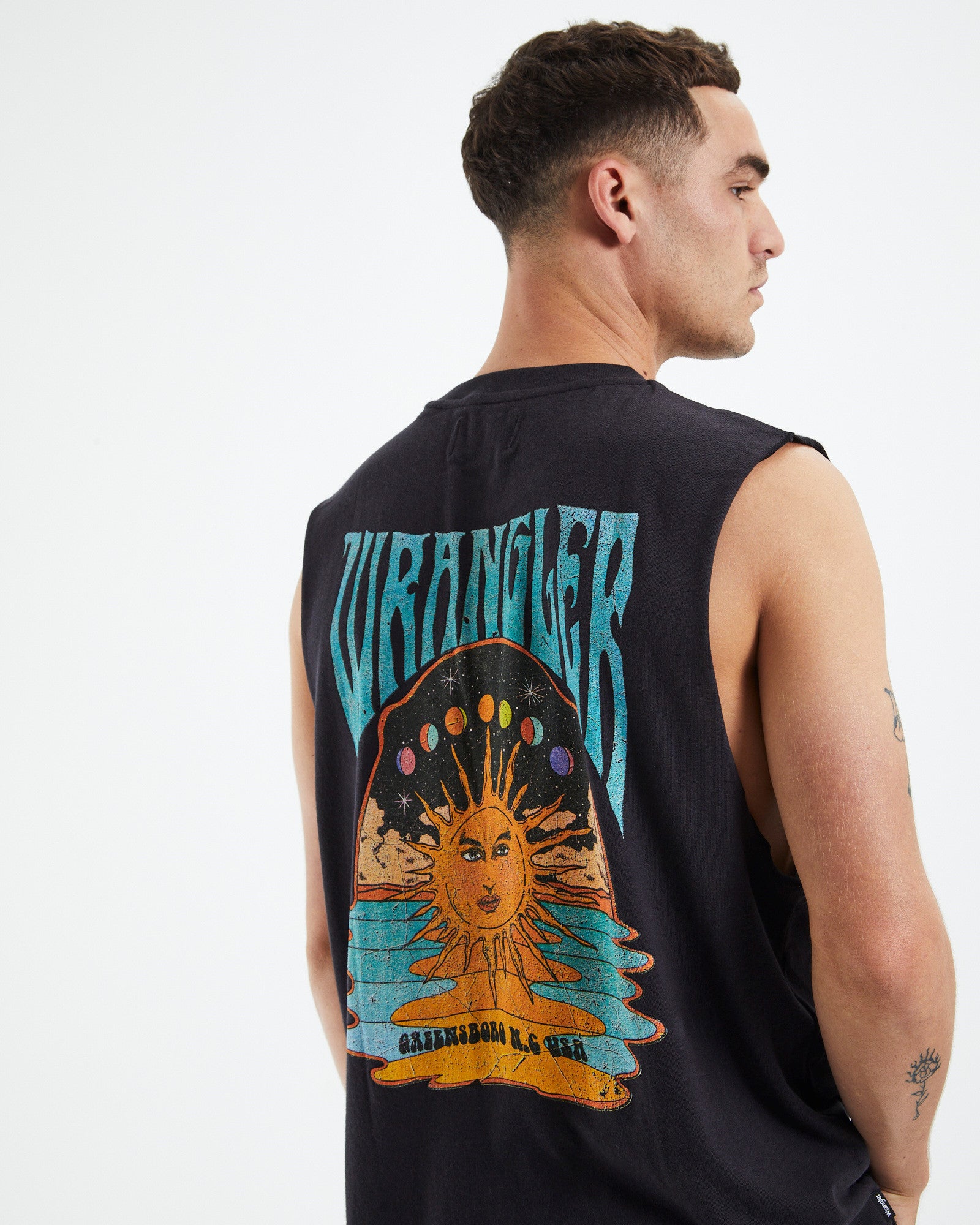 Melting Sun Muscle Tee Worn Black BLACK
