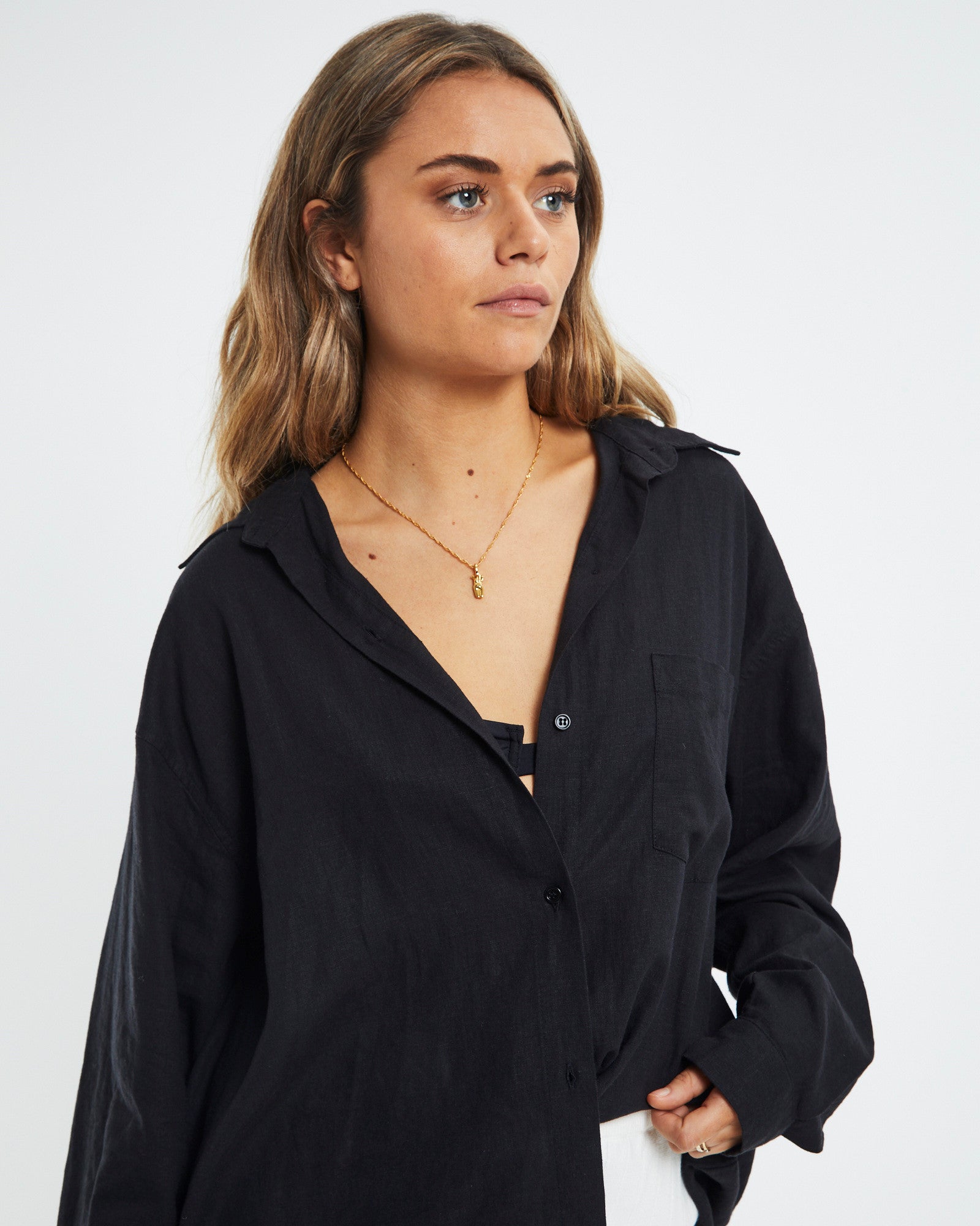 Avah Oversized Len Shirt BLACK