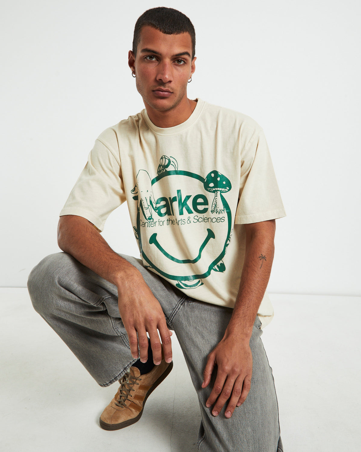 Smiley Arts & Sciences T-shirt Sand NATURAL