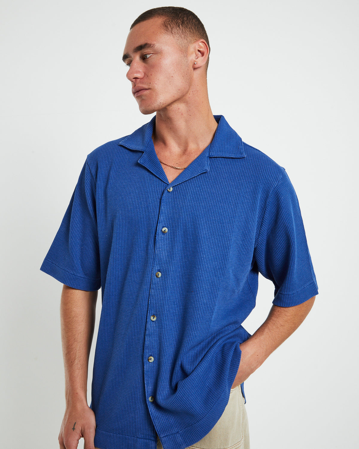 Waffle Bowler Short Sleeve Shirt in Cobalt Blue BLUE