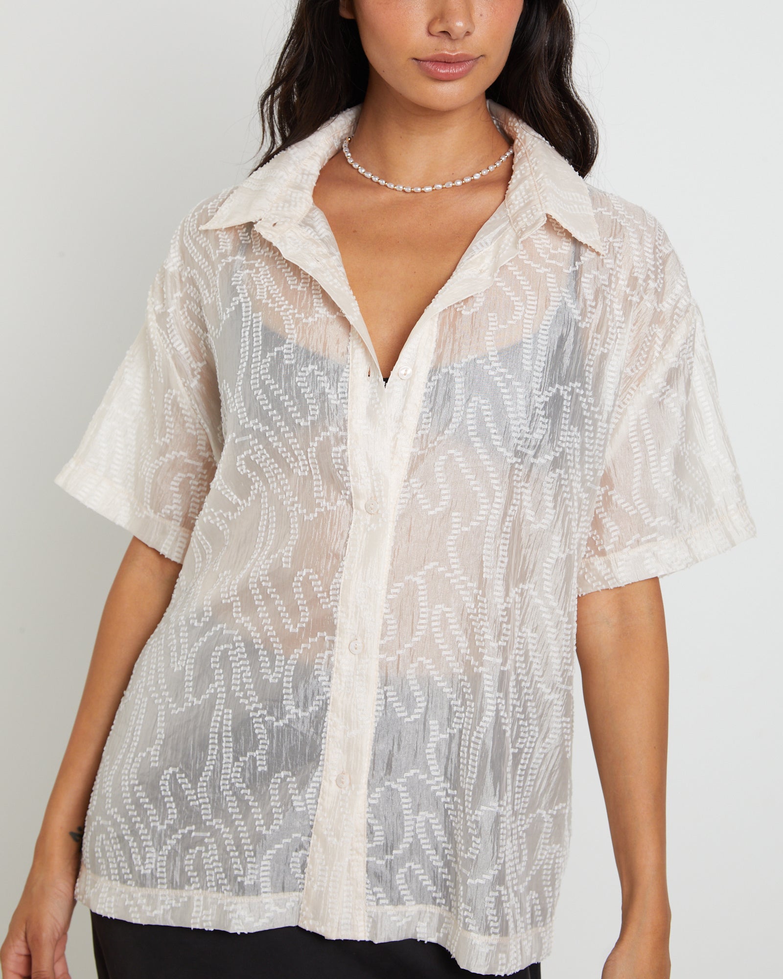 Avery Sheer Textured Short Sleeve Shirt in White WHITE