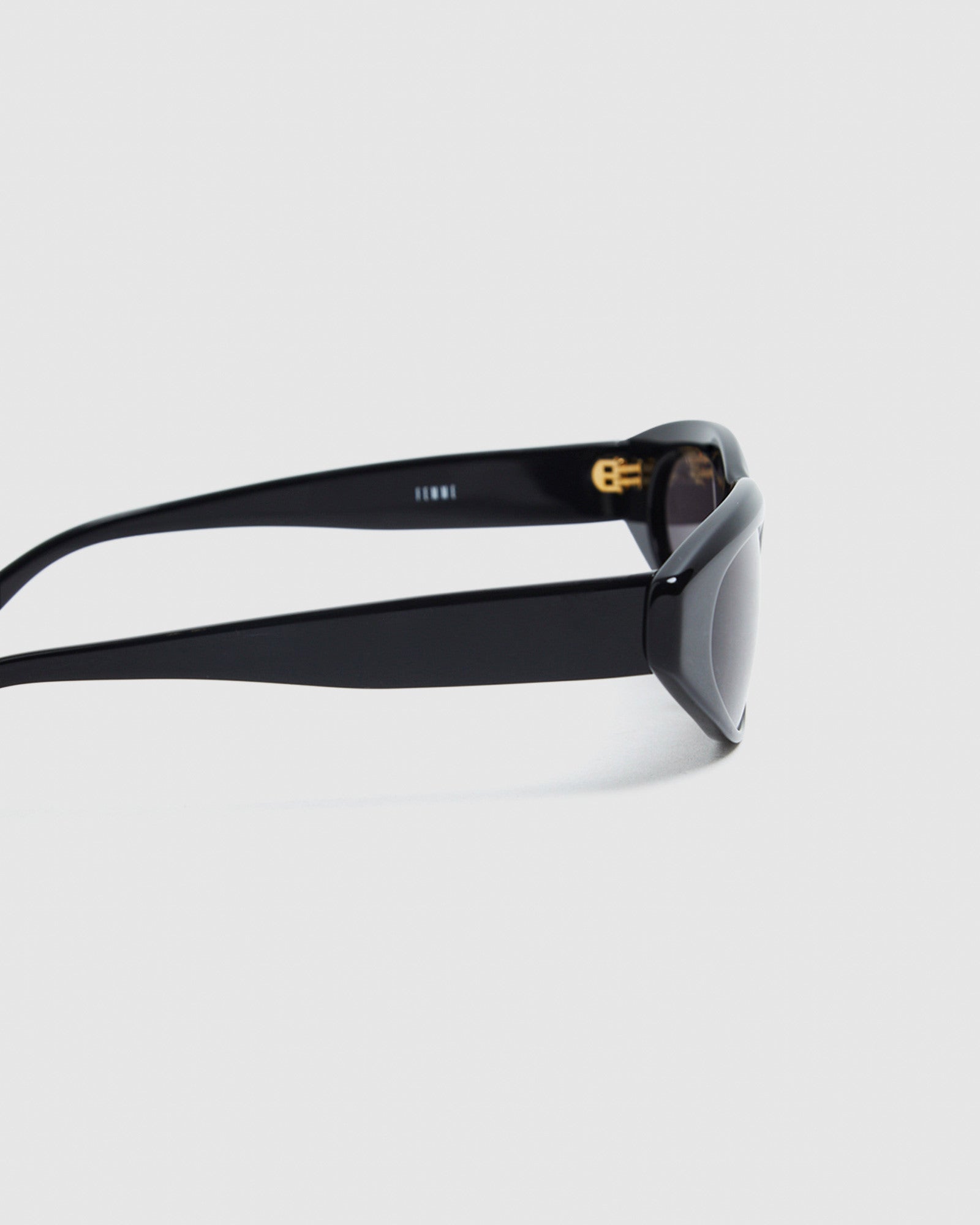Femme Sunglasses Black BLACK