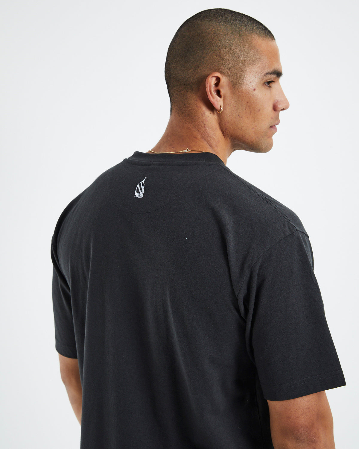 Emporium 2 T-Shirt Black BLACK