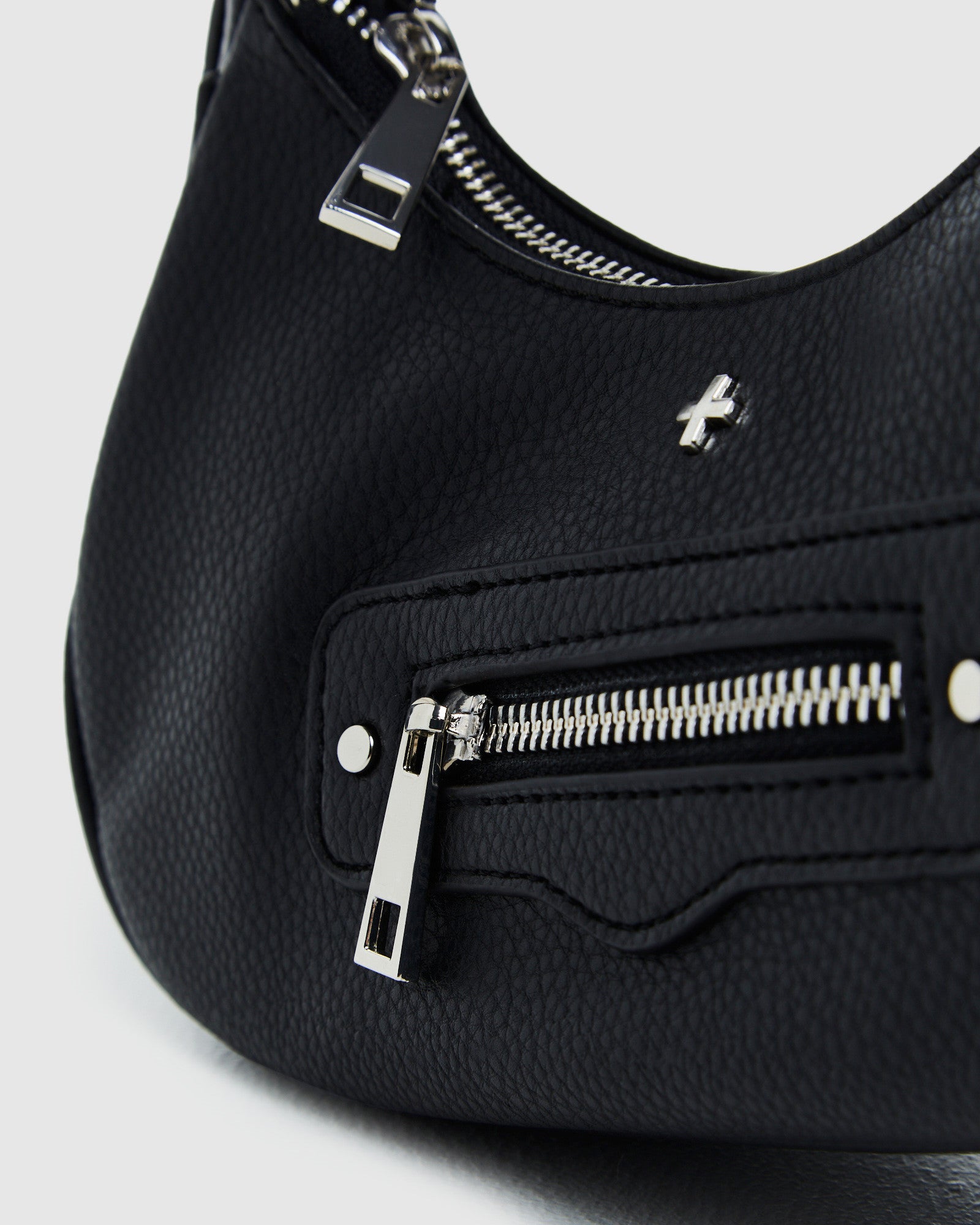 Moto Bag Black Pebble/Silver BLACK