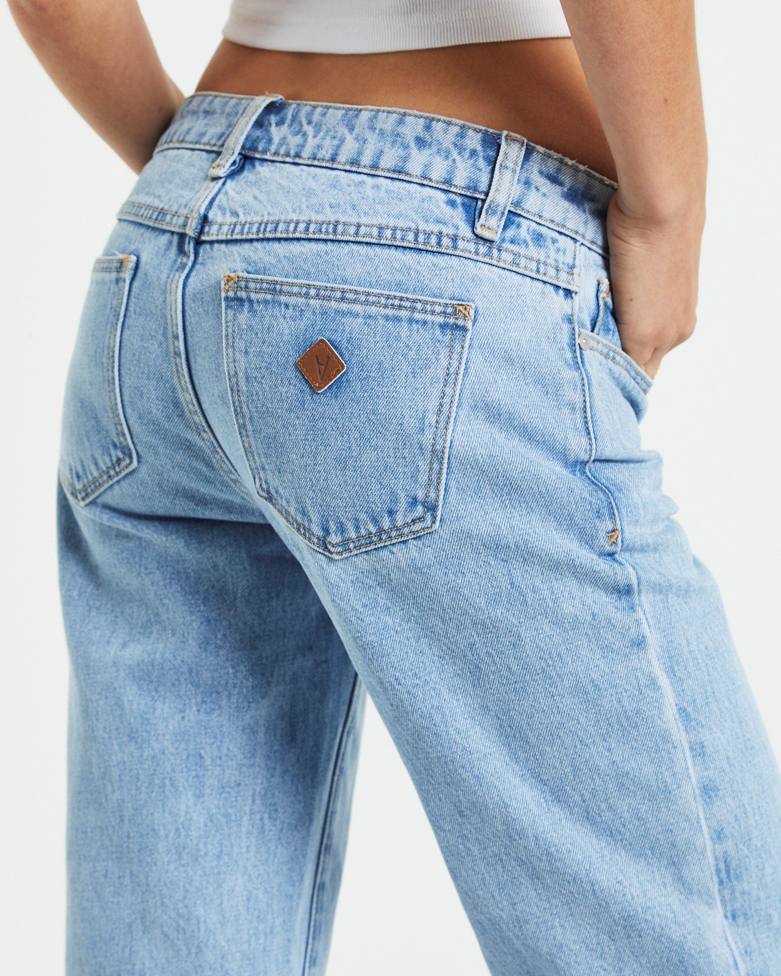 A 99 Low Straight Petite Jeans Walk Away Blue LIGHT BLUE