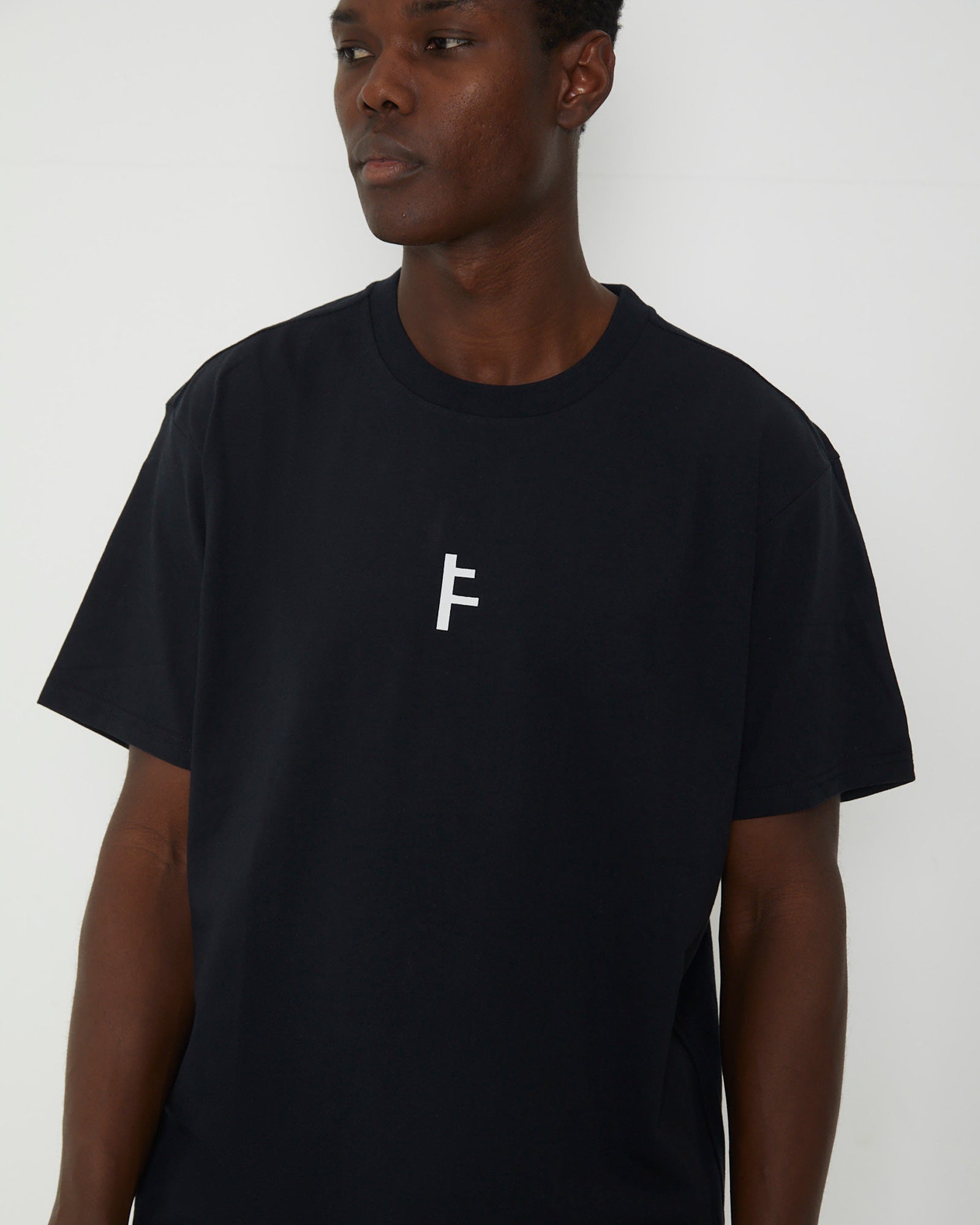 Auction Short Sleeve T-Shirt in Black BLACK