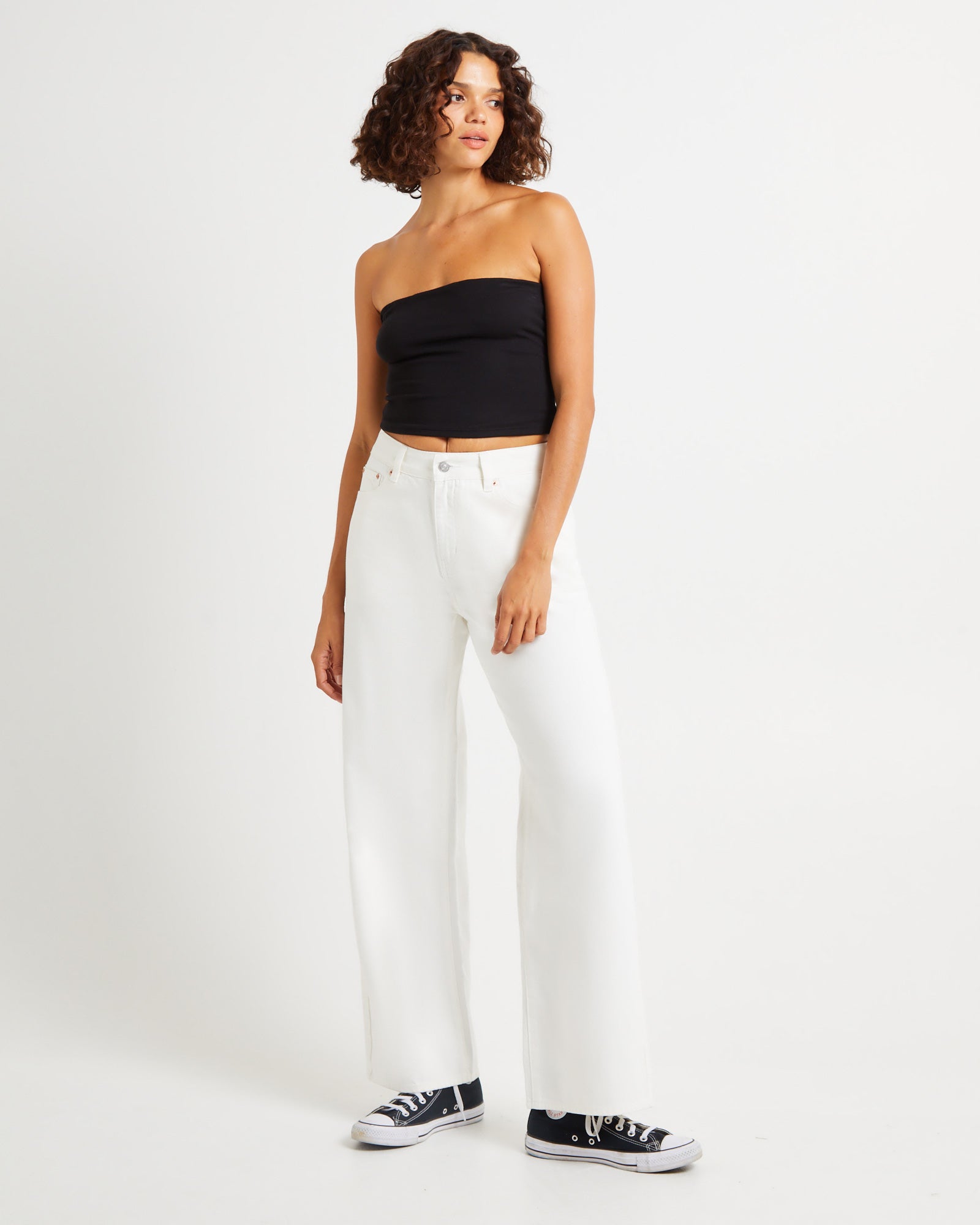 Alexa Mid Rise Relaxed Denim Jeans WHITE
