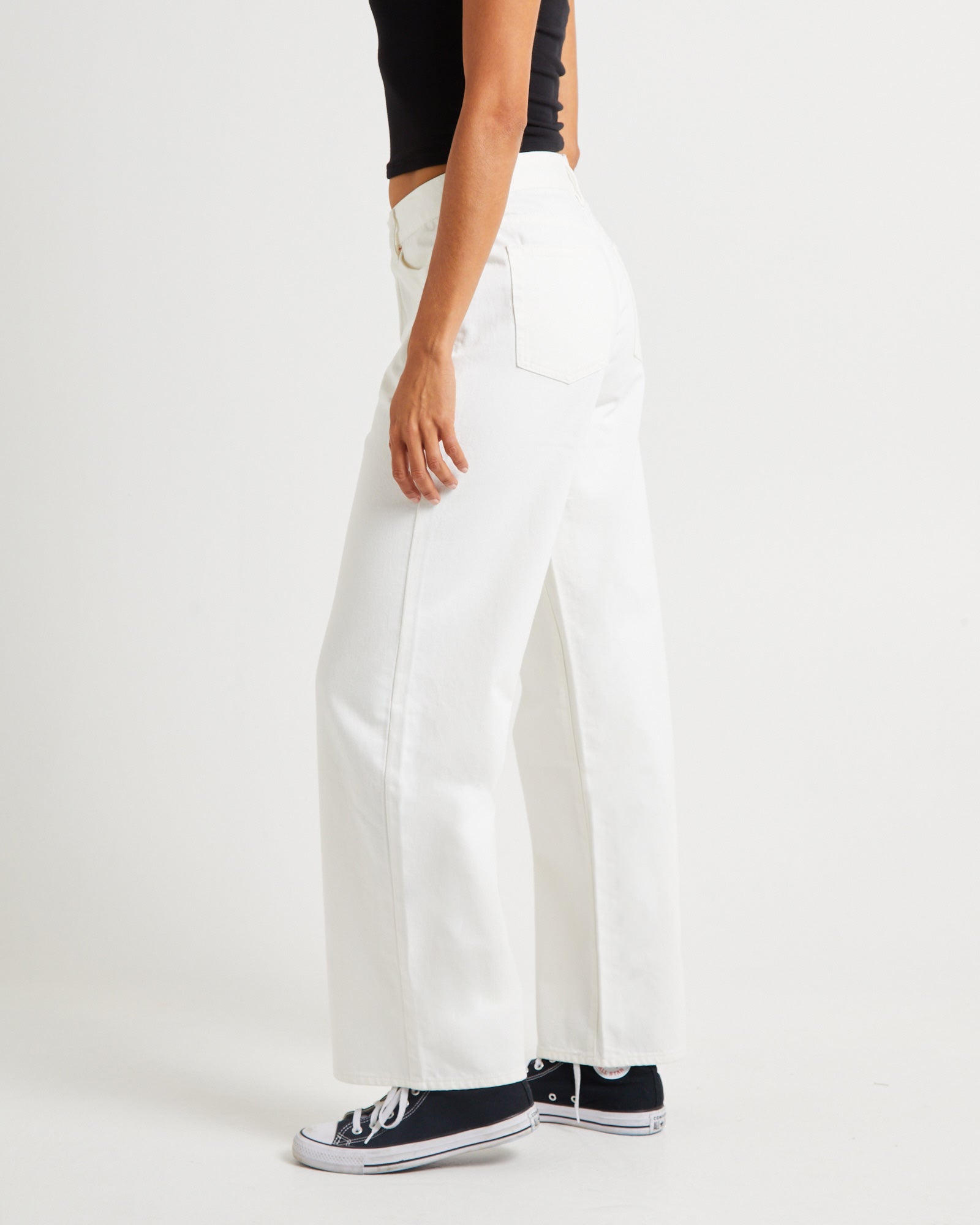 Alexa Mid Rise Relaxed Denim Jeans WHITE